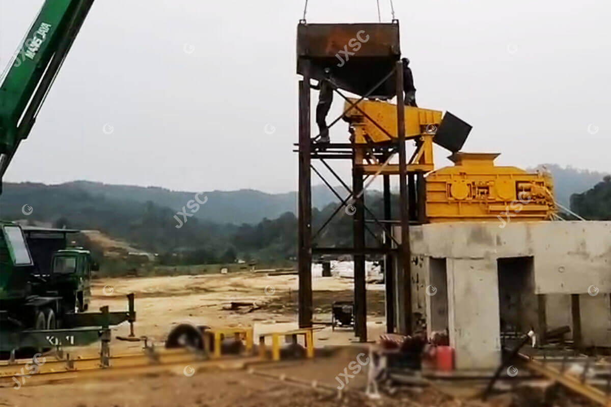 50TPH Rock Gold Mineral Processing-Roller Crusher