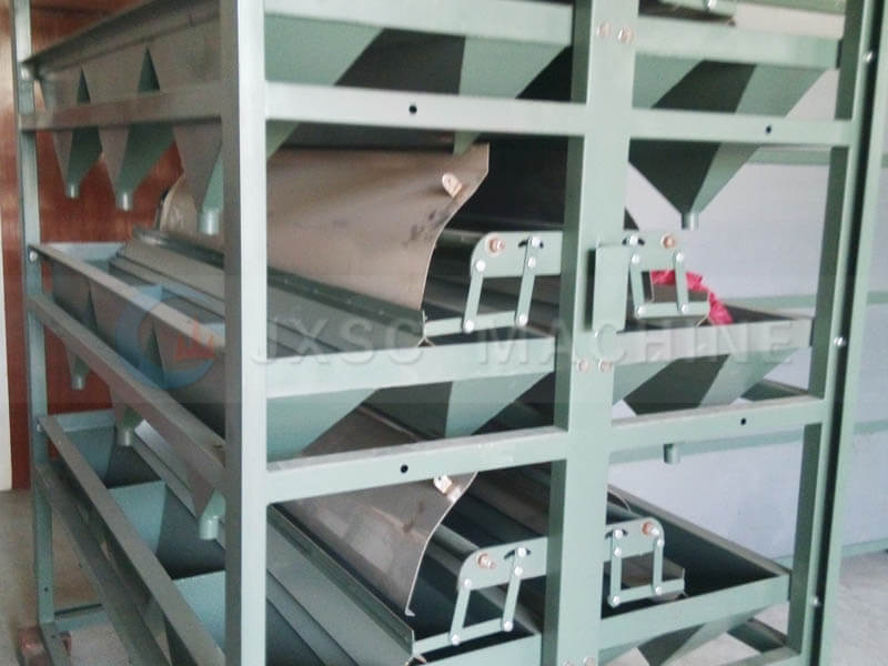 Arc plate electrostatic separator