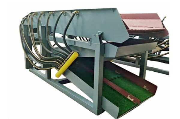 Foldable tilting gold washing sieve