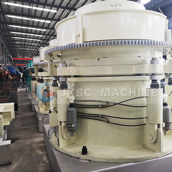 Multi cylinder hydraulic cone crusher