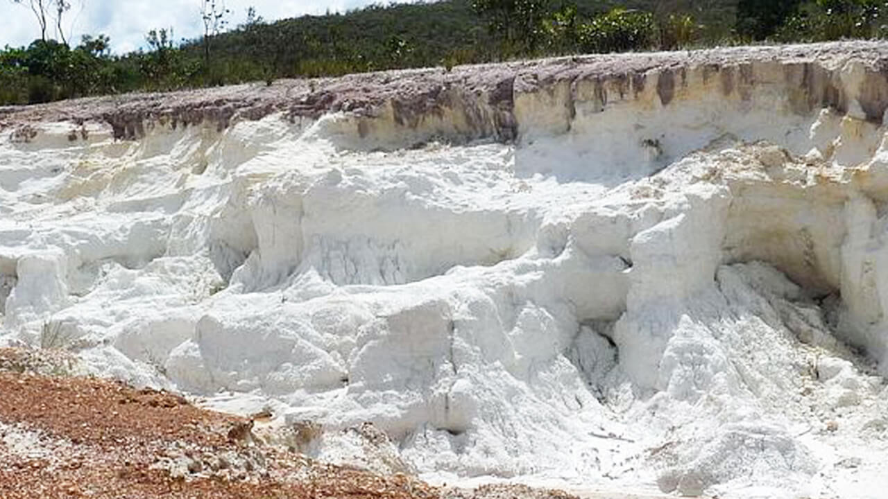 The Properties of Kaolin and Its Applications