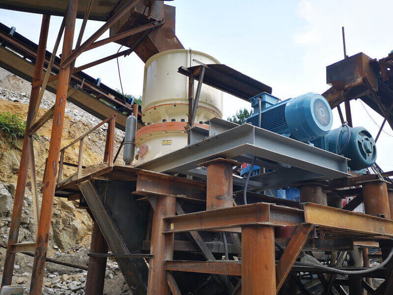 Single cylinder cone crusher