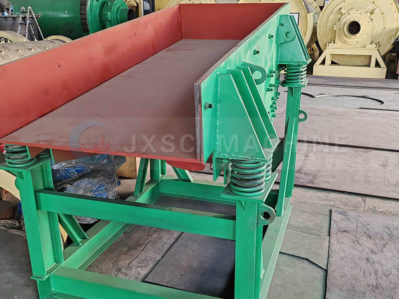 Vibrating feeder